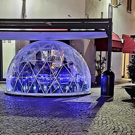 Vinoteca La Sacrestia Acomodação com café da manhã Alba  Exterior foto