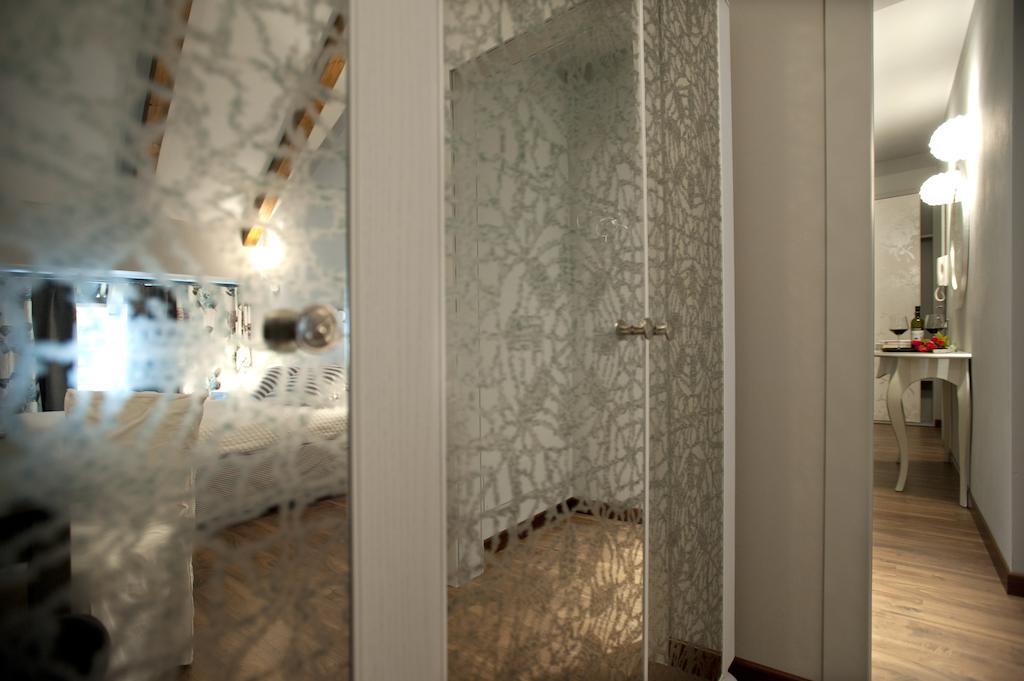 Vinoteca La Sacrestia Acomodação com café da manhã Alba  Quarto foto